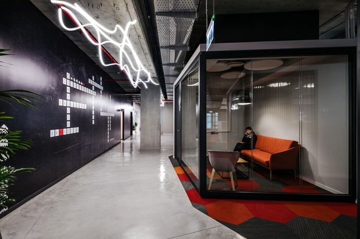 broadcom-office-design-10-700x466.jpg broadcom-office-design-10-700x466.jpg